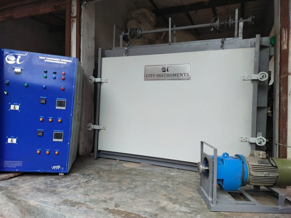 Heat Treatment Furnace - Color: Silver