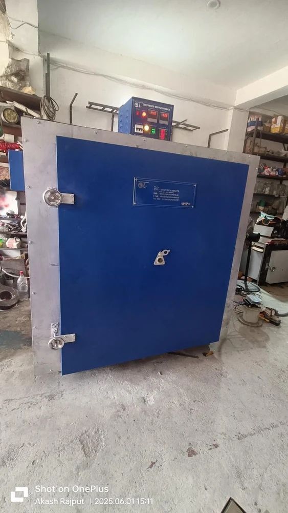 Heat Treatment Furnace - Color: Silver