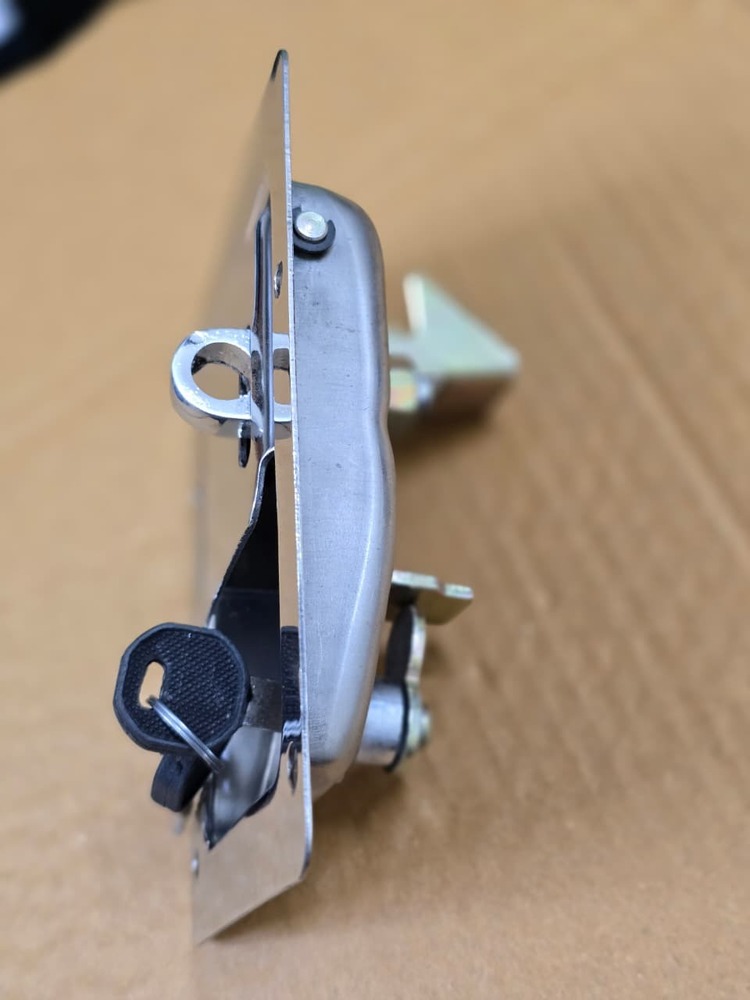 Ss Slam Lock With Pad Lock - Color: Silver