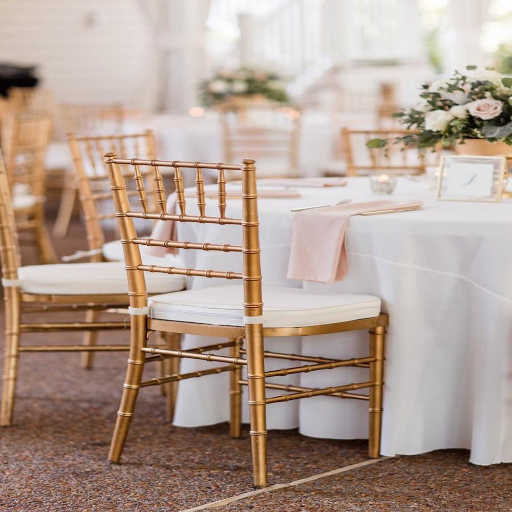 Ring banquet chair