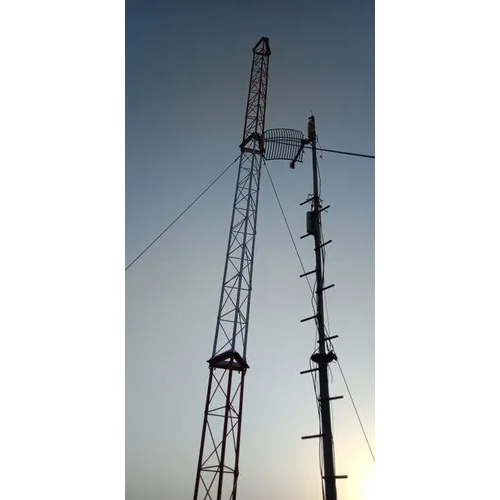 Internet Guyed Mast Tower - Application: Telecom