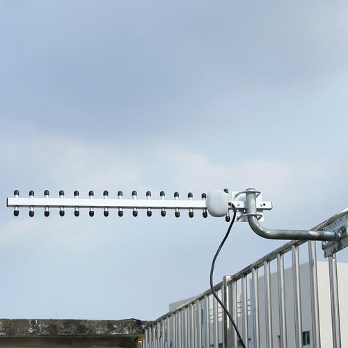 14 dbi Yagi Antenna 800-2500 Mhz