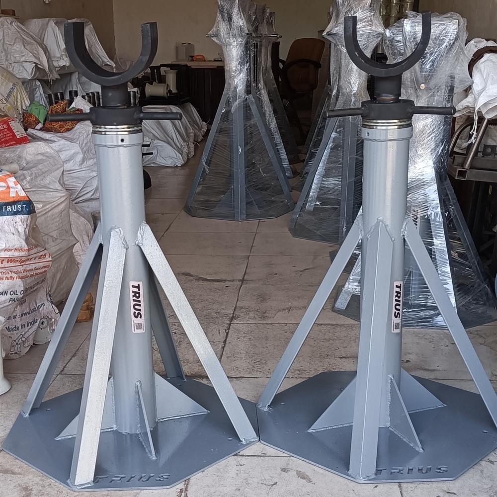 Screw Type Cable Drum Lifting Jack - Attributes: Easy To Operate