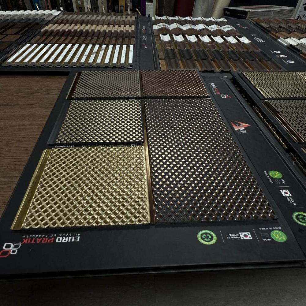 KOREA MADE EURO PRATIK CHARCOAL LOUVER