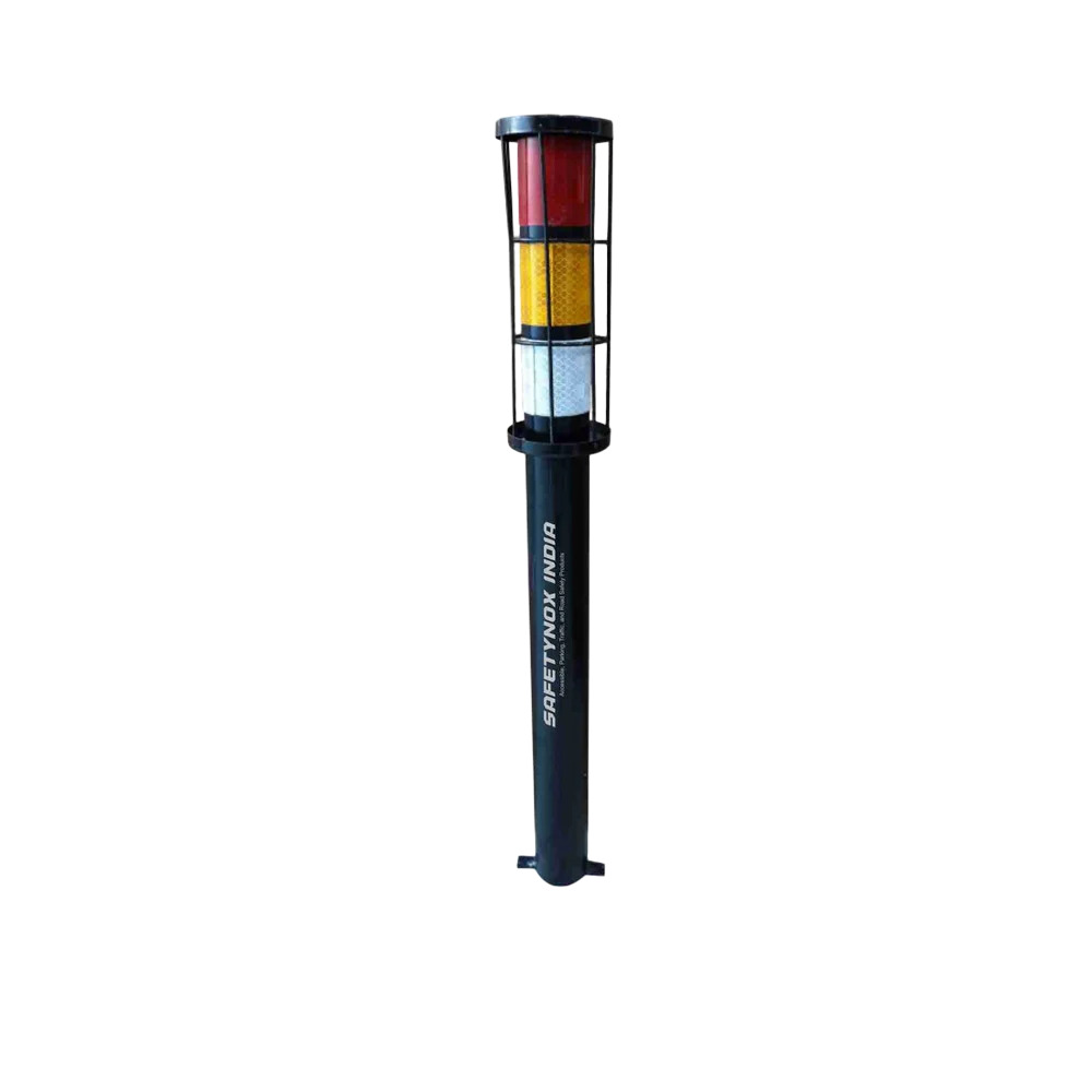 Round Pipe Delineators With Reflective Tape - Color: Black & White
