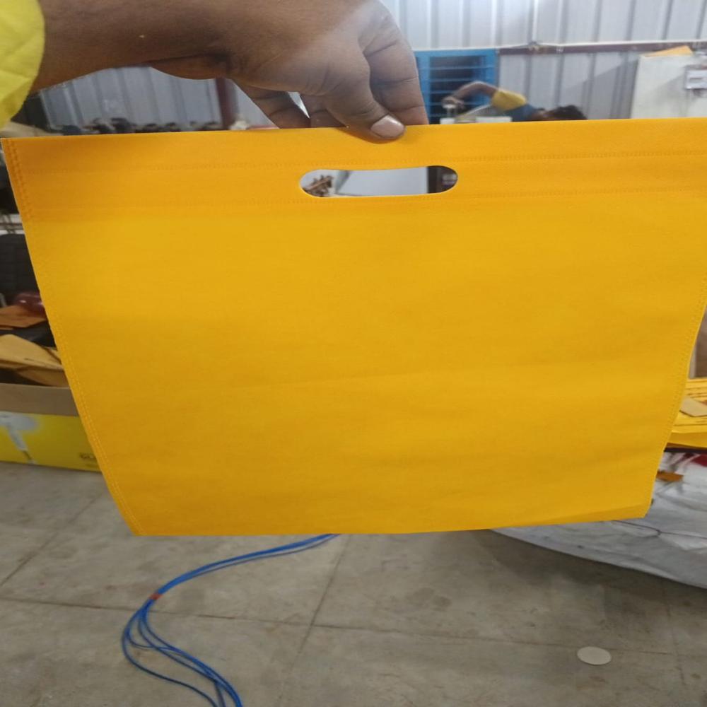D cut Non Woven Bag