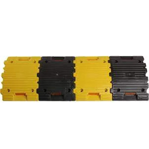 Plastic Speed Breaker - Color: Black & Yellow