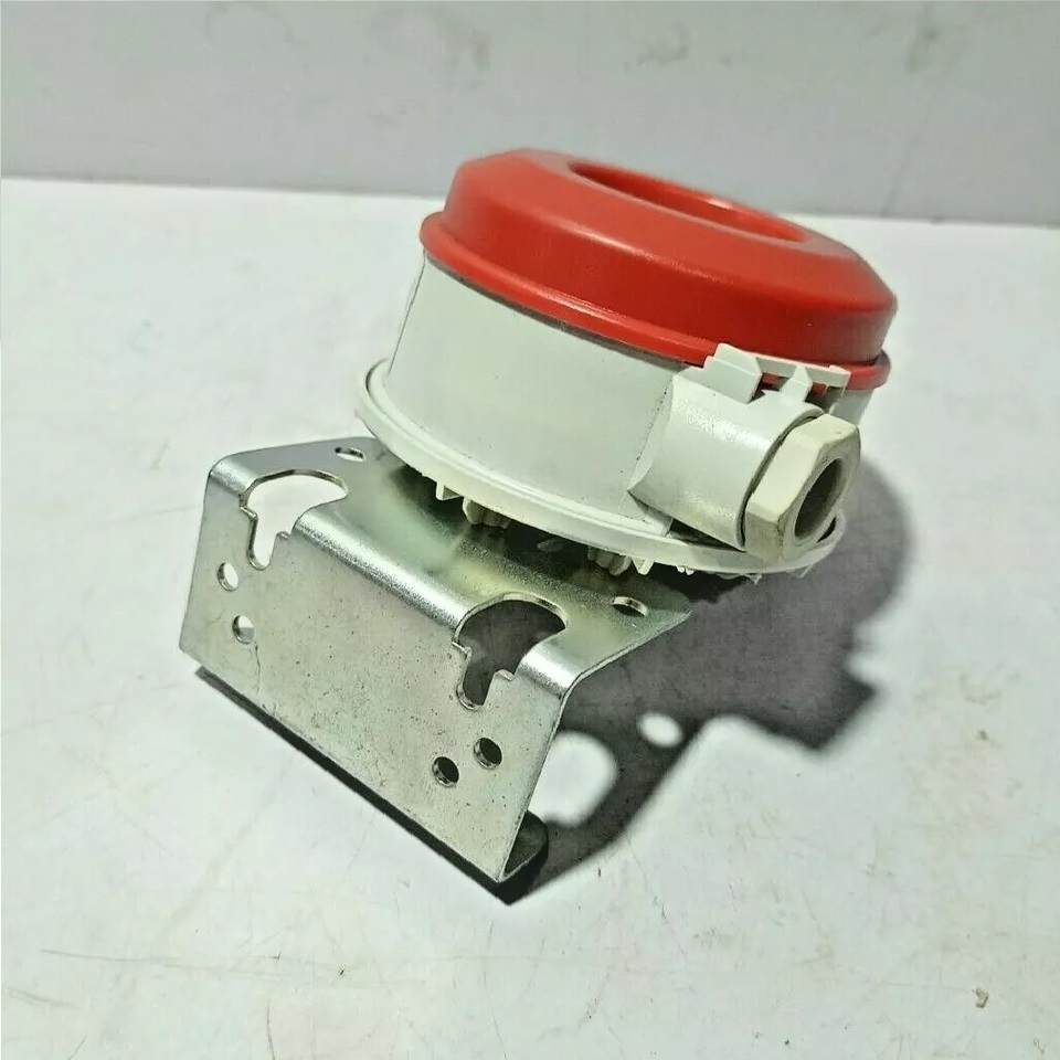 HUBA CONTROL 604.9010000 DIFFERENTIAL PRESSURE SWITCH 200-300 Pa