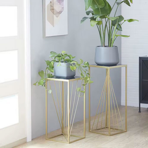 Durable Quality Lightweight Metal Planter With Strong Base & Steady Hold Ideal - Color: Golden