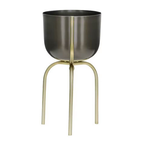 Antique Handmade Metal Planter with Fine Welding and No Sharp Edges for Living Room Balcony & Halls for Worldwide Export