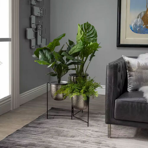 Luxury Long Lasting Metal Planter With Fine Polish Glossy Body Best For Home Decor - Color: Golden