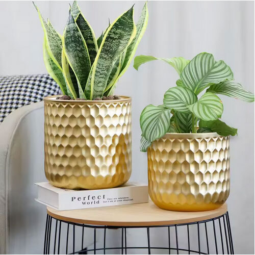 New Design Round Shape Metal Planters with Stand Perfect for Indoor Corner Decoration Long Time Use from Indian Supplier