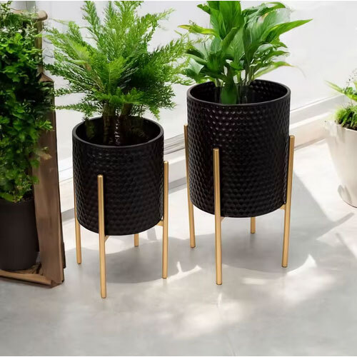 Metal Flower Pots & Planters