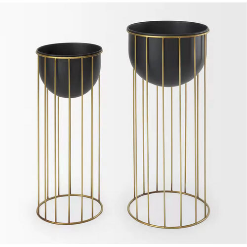 Metal Flower Pots & Planters