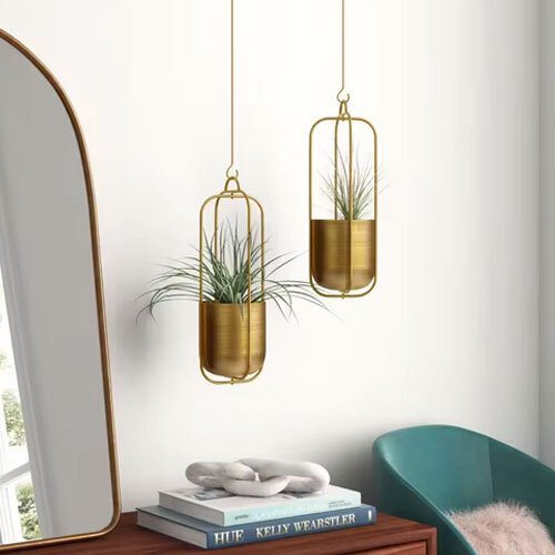 Premium Quality Metal Planters With Wall Hanging Elegant Look For Living Rooms Offices Hotels Available At Wholesale Price - Color: Golden