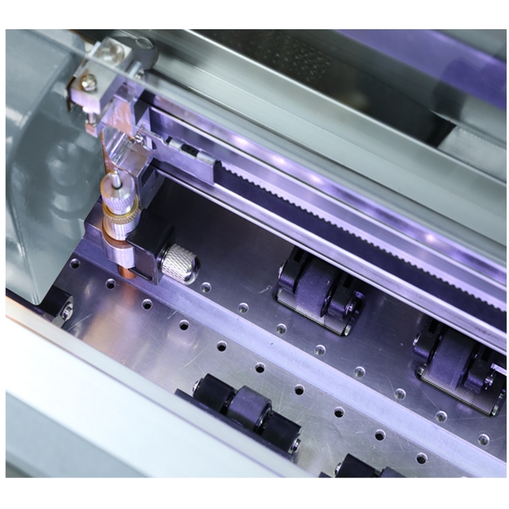 Vinly Half Sticker Cutting Plotter Machine Fully Automatic