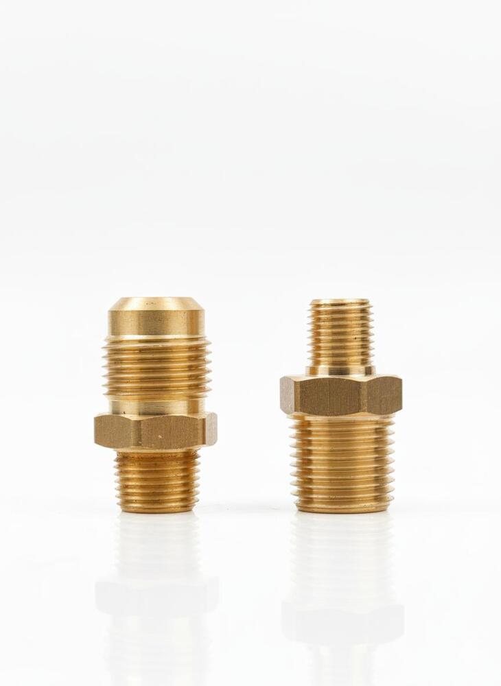 Male Threaded Brass Reducer Nipples - Color: Golden