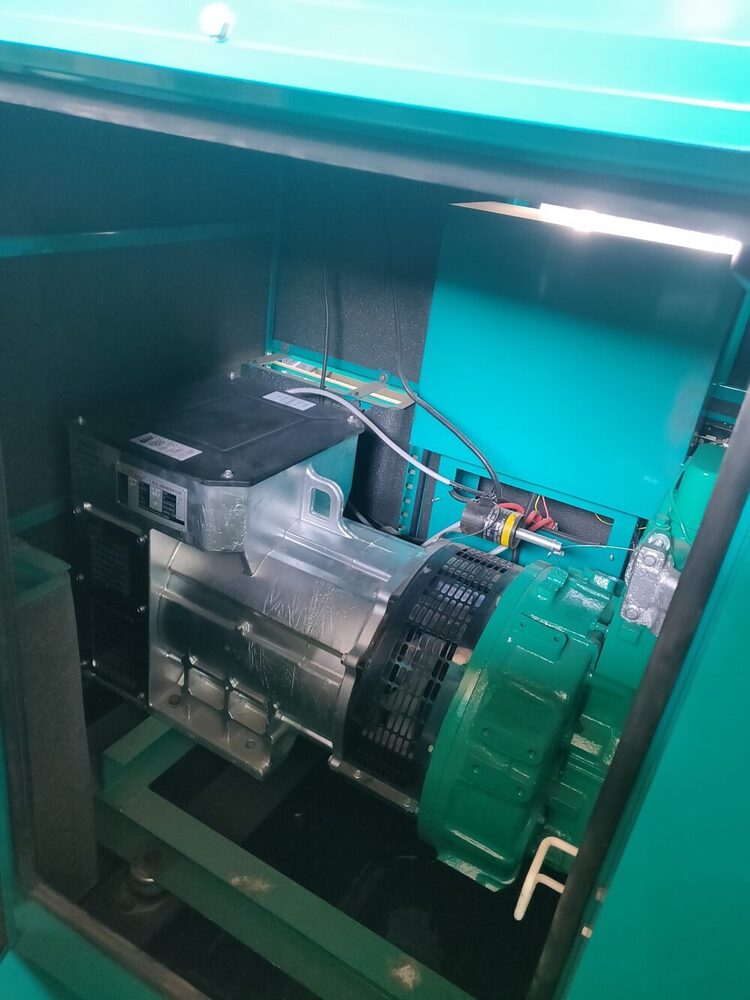 100kva Cummins Silent Diesel Generator - Phase: Three Phase