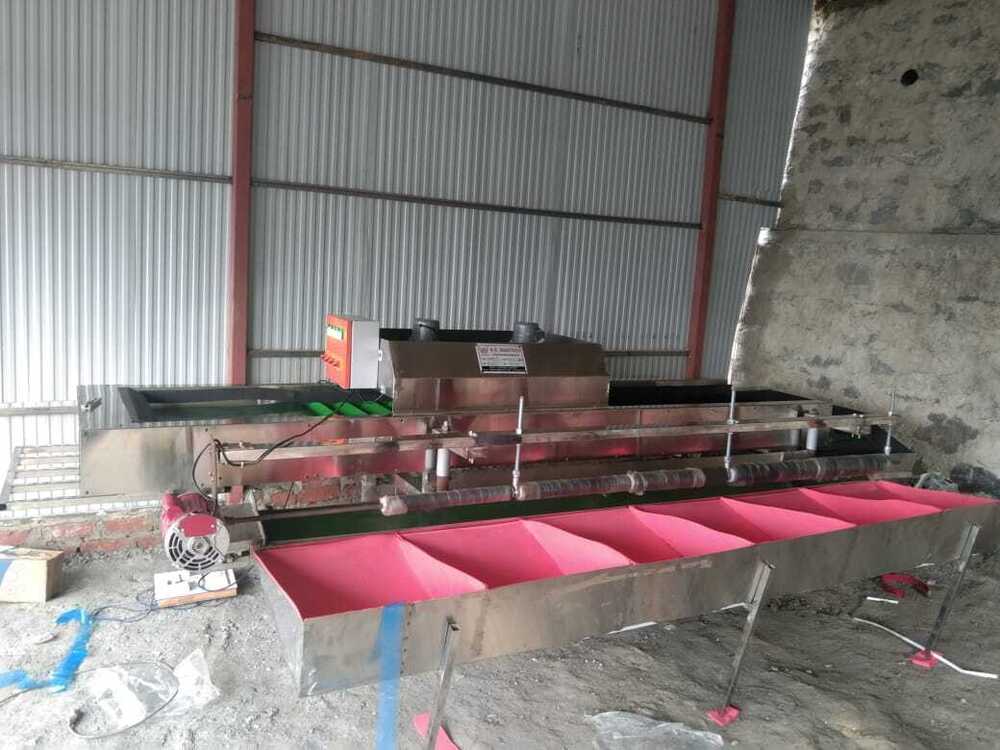 Industrial Apple Grading Machine - Color: Silver