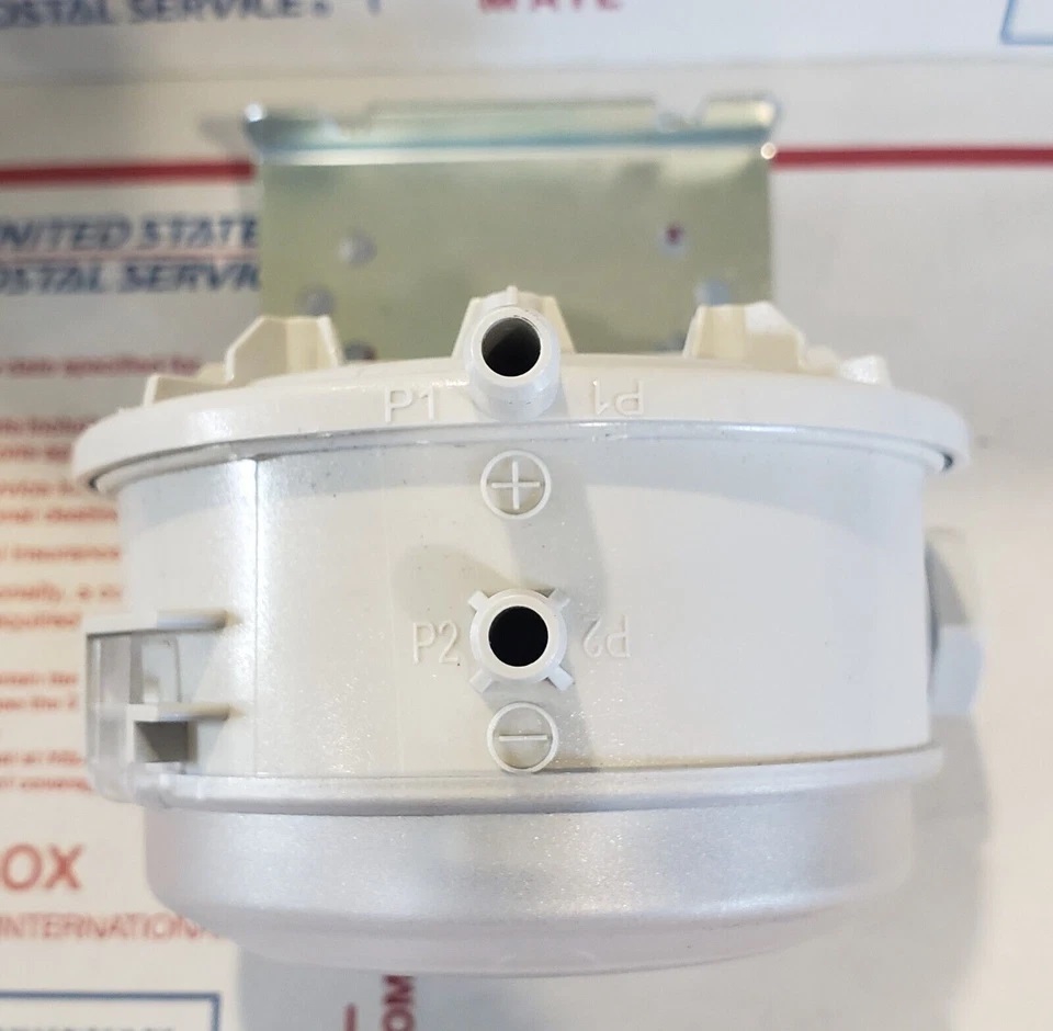 HUBA CONTROL 604.9210000 DIFFERENTIAL PRESSURE SWITCH 100-1000 Pa