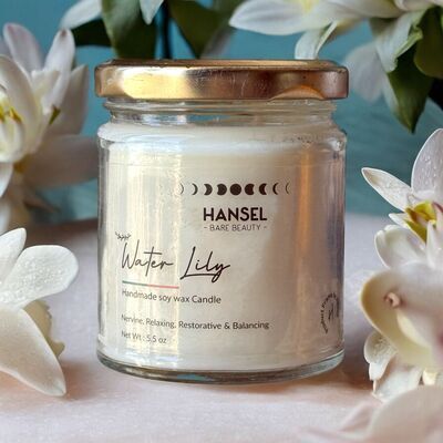Water Lily Candle I 5.5 Oz - Color: White