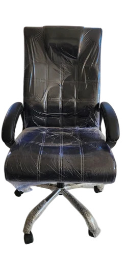 High Back L Ply Boss Chair - Color: Black
