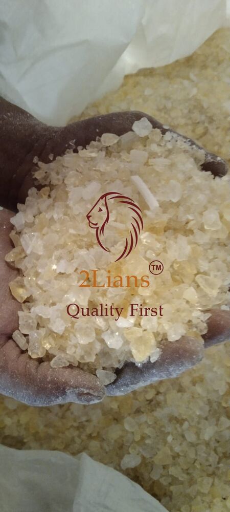 PMMA lumps regrind extrusion grade / Natural & yellowish transparent