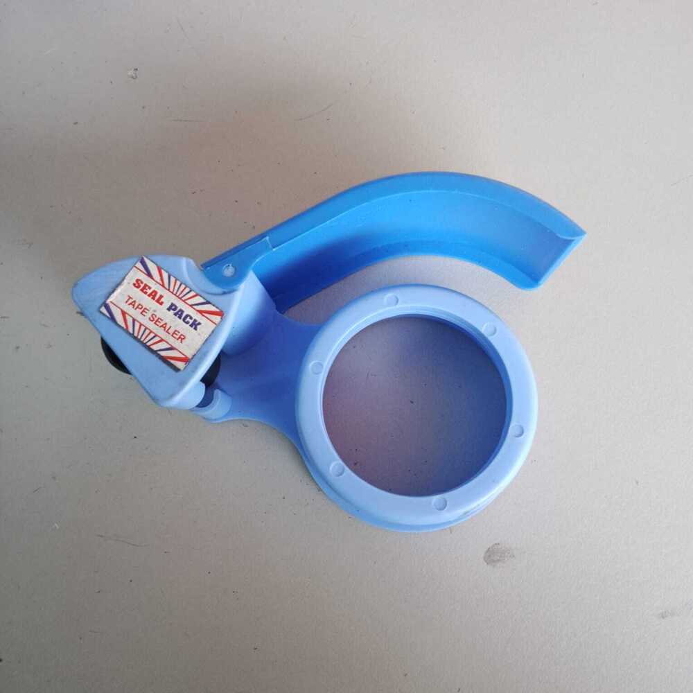 Hand Tape Dispencer - Feature: Portable