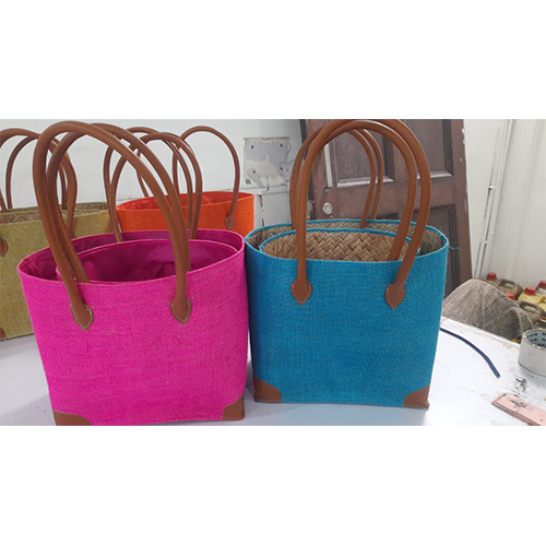 Sheetal Pati With Jute Bags - Color: Pink