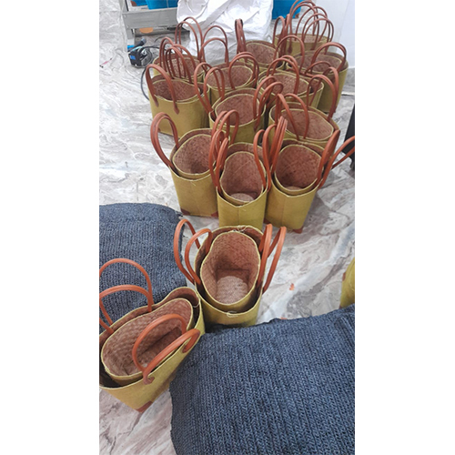 Sheetal Pati With Jute Bags - Color: Pink