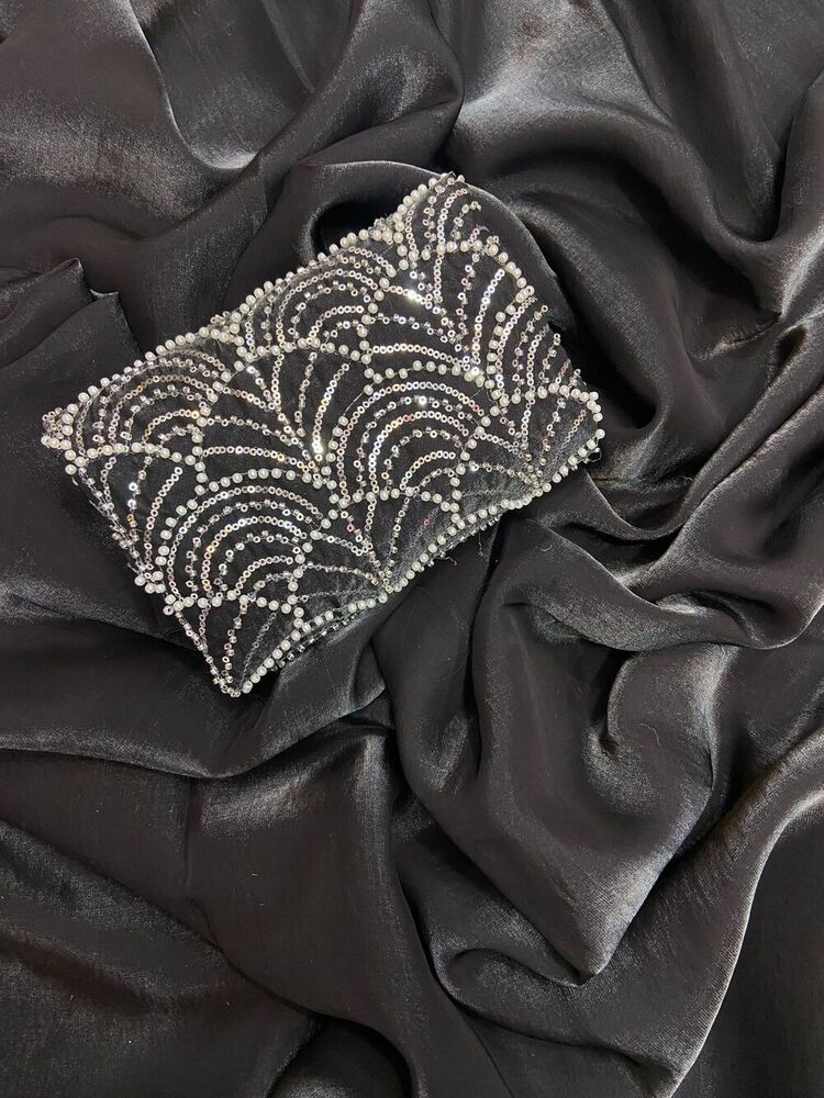 Havey Premium Saree - Bust Size: 44 Inch (In)