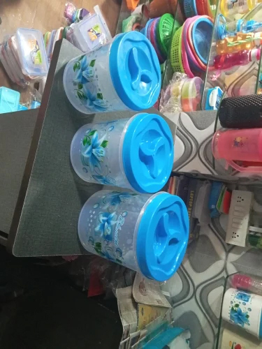 Plastic Food Container - Capacity: 1000 Milliliter (Ml)