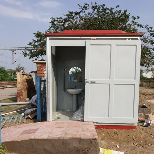 Protable Toilet Puf Pannel Handicap Mobile Bio Toilet - Color: White
