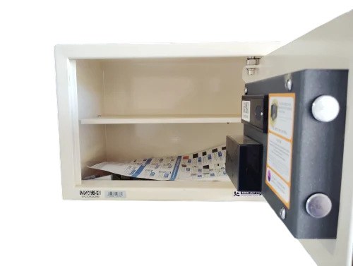 सुरक्षा तिजोरी लॉकर