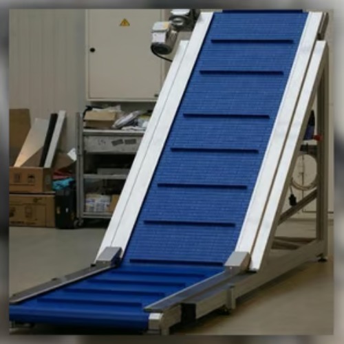 Angled Belt Conveyor - Material: Rubber