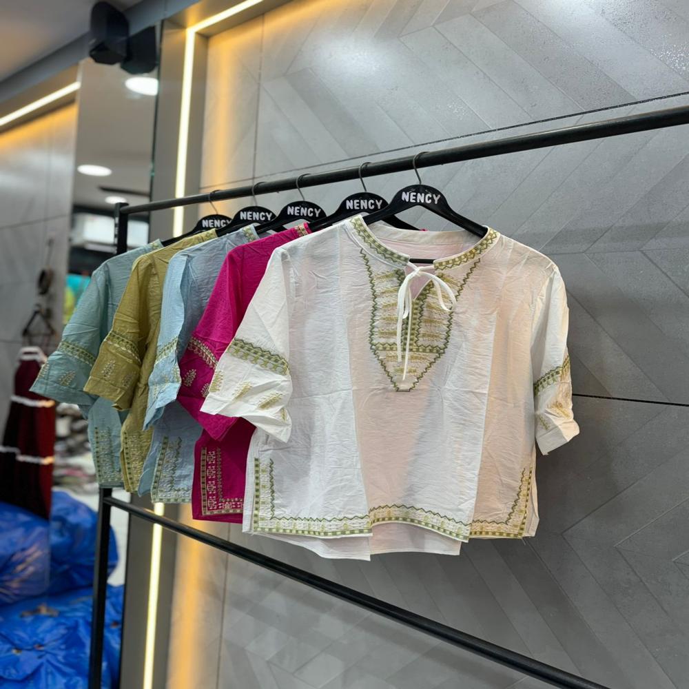 Ladies Top - Cotton, All Sizes Available, Different Colors , Trendy Design With Printed Pattern And Customizable Logo Option