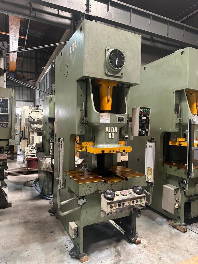 1763 Aida C Frame Single Crank Press - 80 Tons Cap, 160mm Stroke, 320mm Die Height, 80mm Adjustment, 4075 Spm, 540x460mm Slide, 950x600mm Bolster