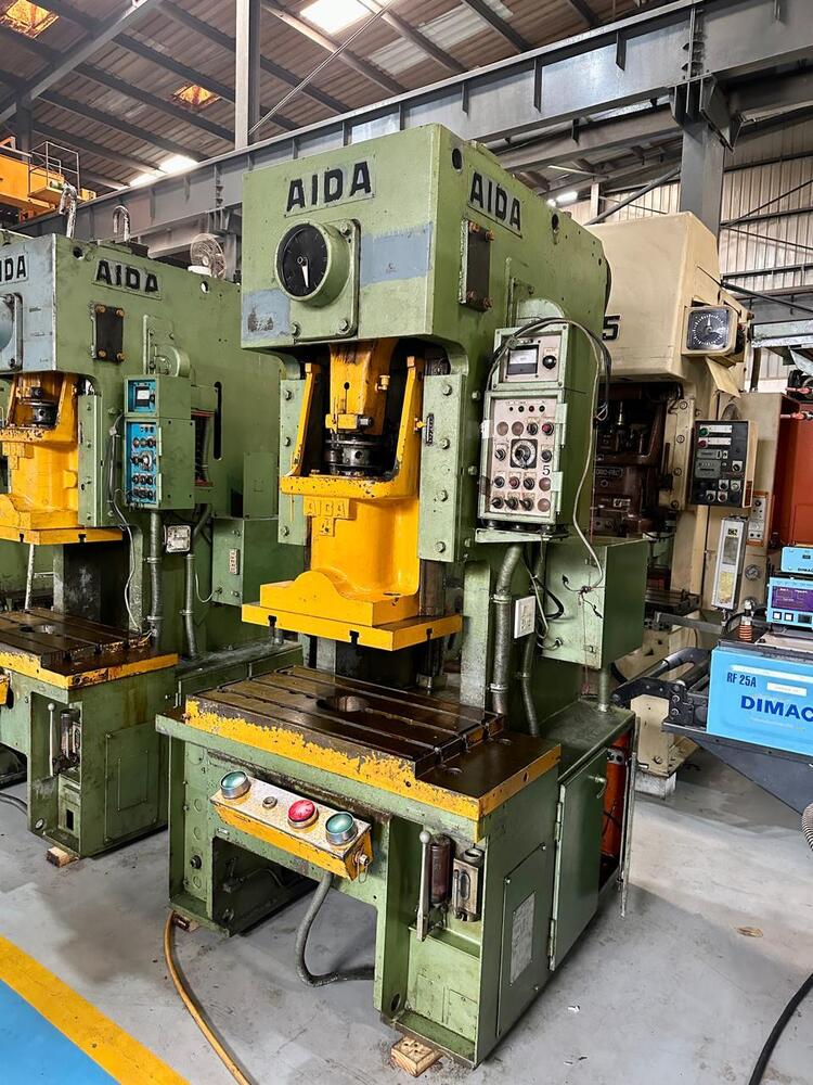 1772 Aida C Frame Single Crank Press - 45 Ton Capacity, 140mm Stroke, 300mm Die Height, 60mm Adjustment, 5090 Spm, 410 X 340mm Slide, 830 X 465mm Bolster