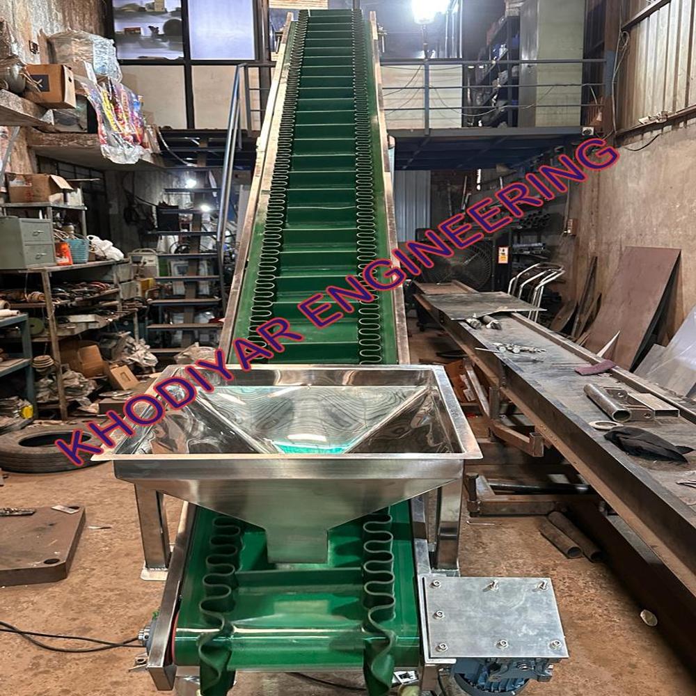 Z Type Belt Conveyor - Load Capacity: 10 Tonne