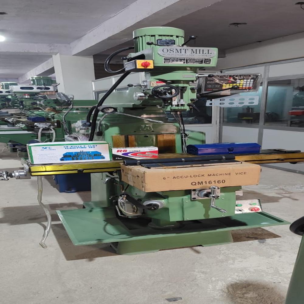 M1TR MILLING MACHINE