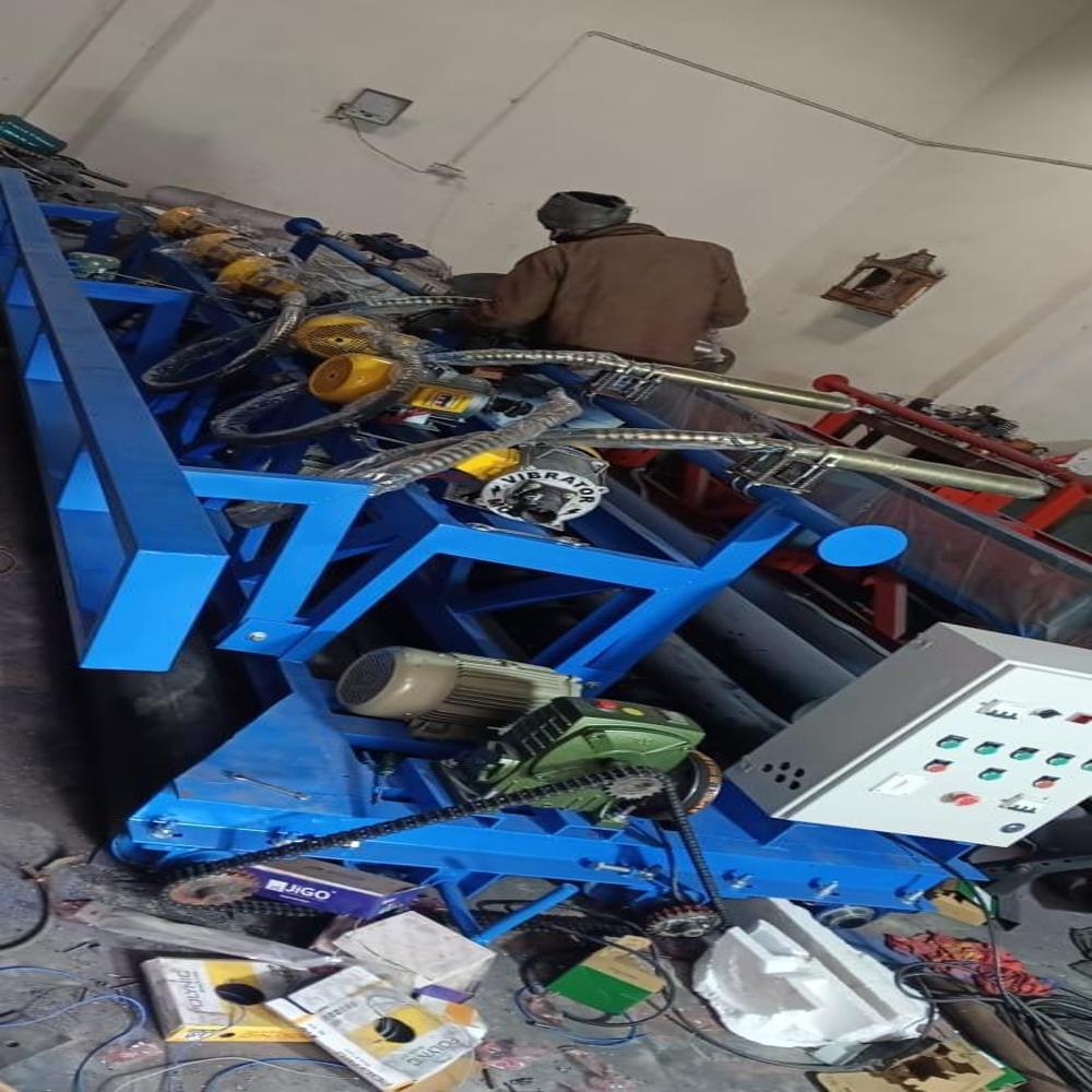 Roller Screed Paver Machine