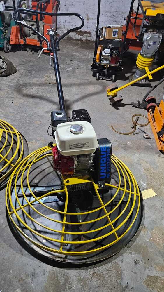 Concrete Smoothing Power Trowel