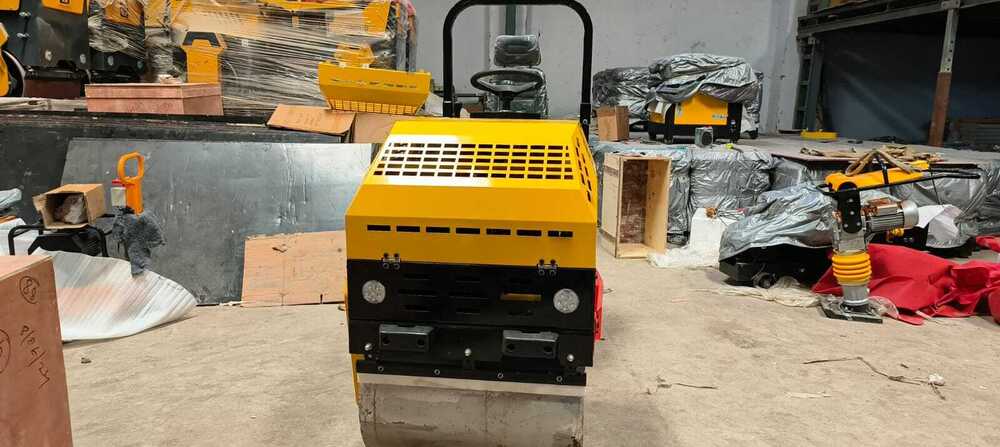 Fvr850 Road Roller Compactor Machine - Automatic Grade: Automatic