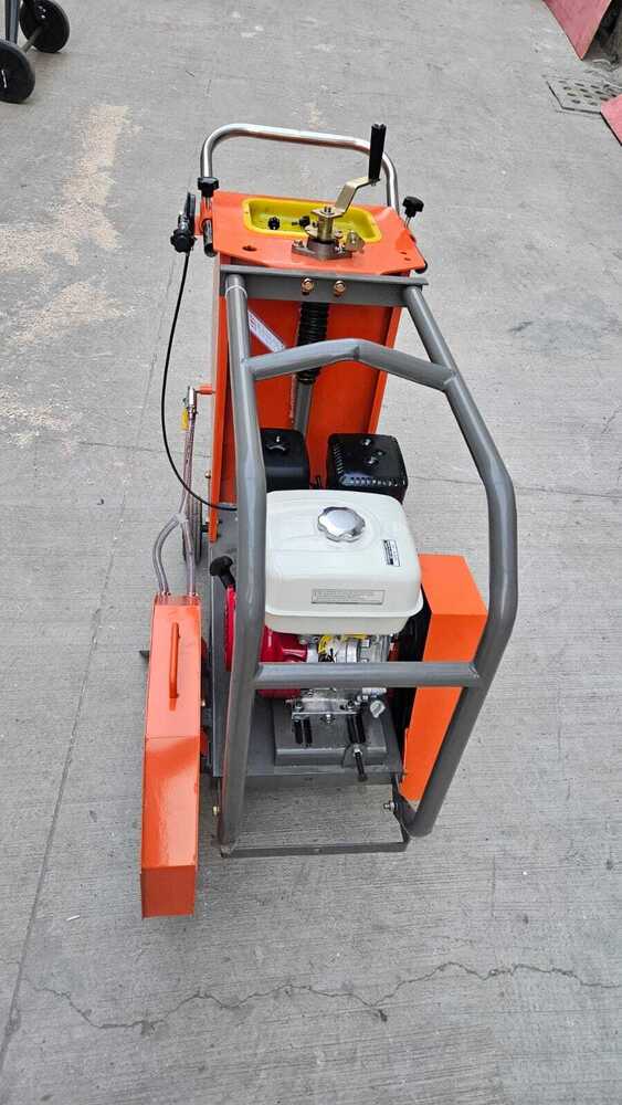 Concrete Road Cutting Machine