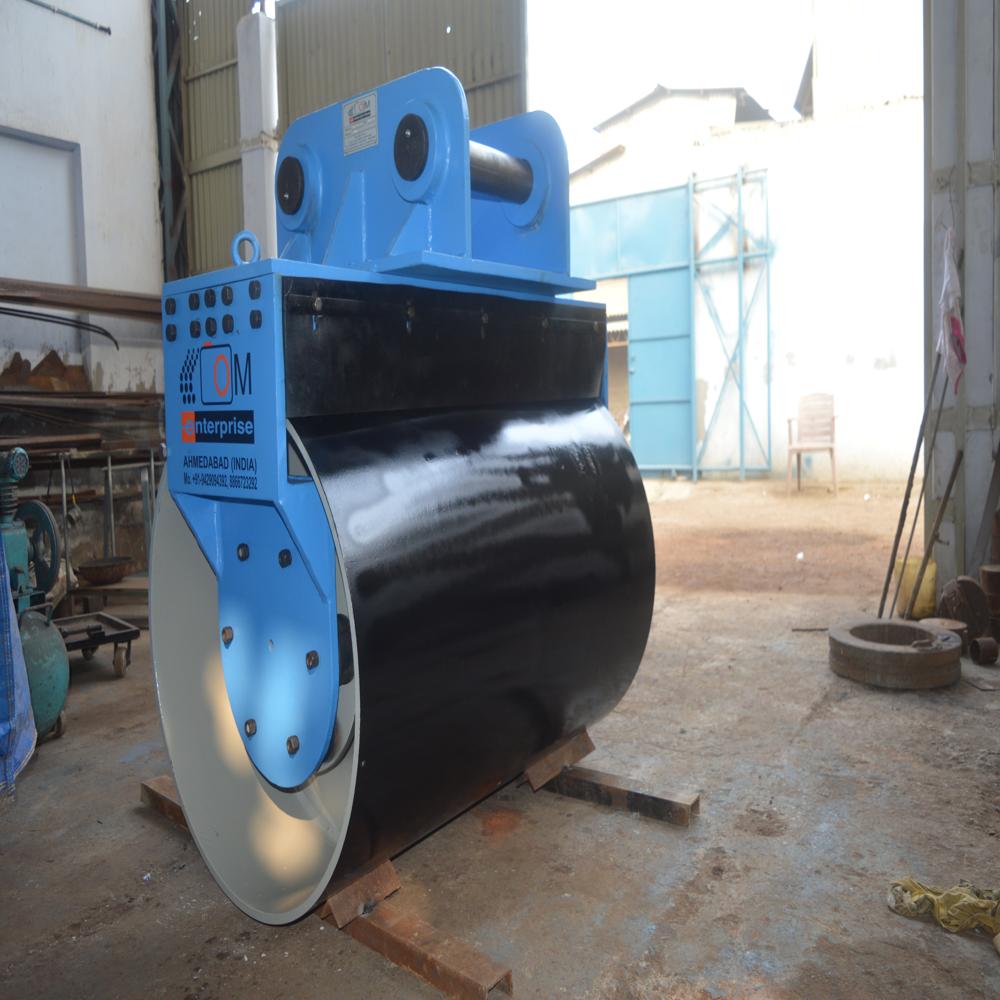 Excavator Plate Compactor - Color: Blue