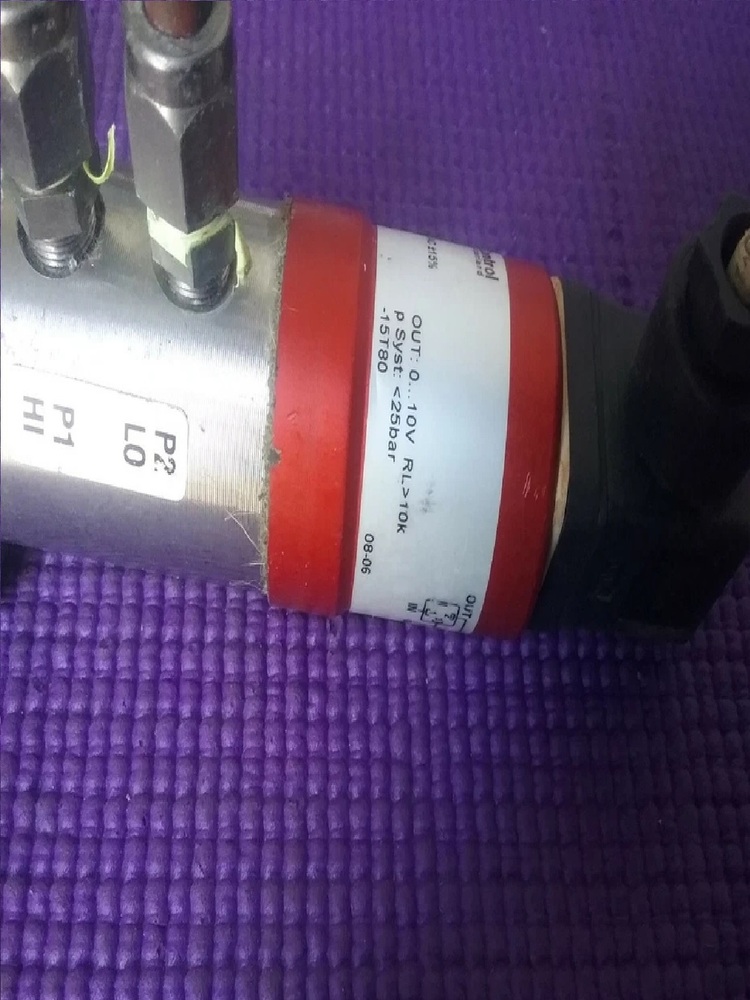 Huba Control Differential Pressure Transmitter 692.918001161