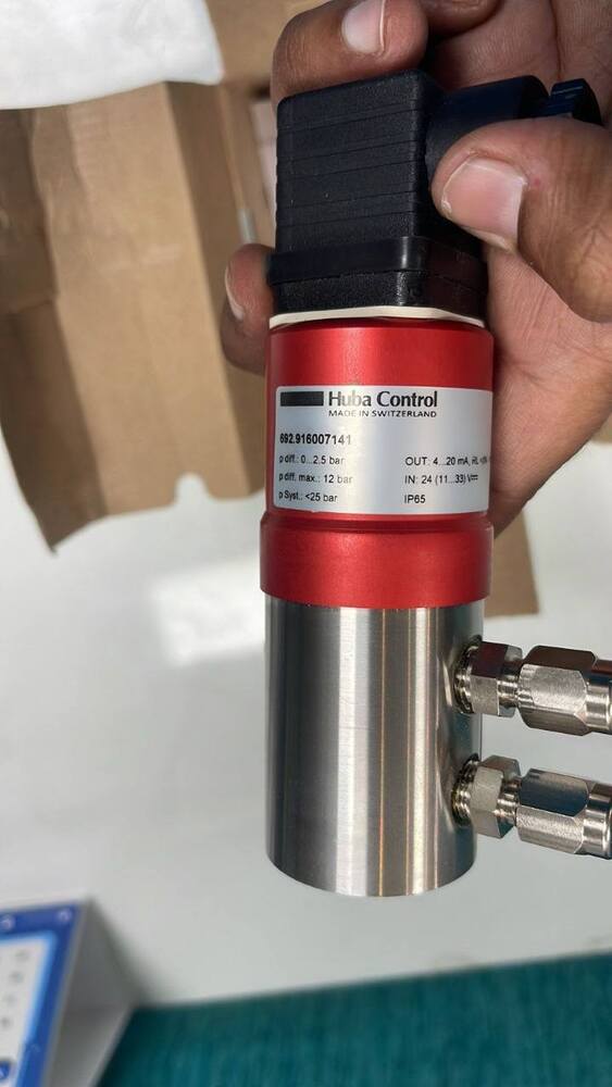 HUBA Control Differential Pressure Transmitter 692.916007141
