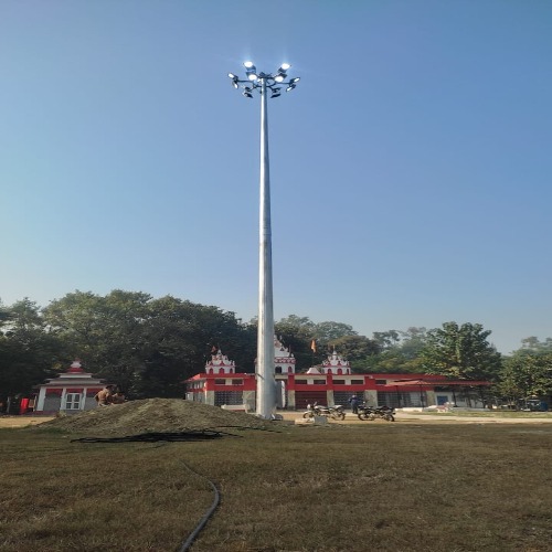 Led High Mast Pole - Color: Silver
