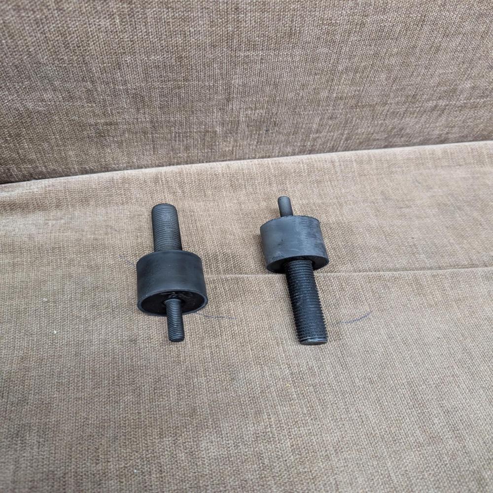 roller mount with different stud size