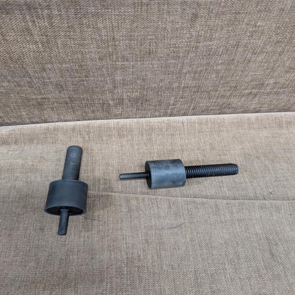 Roller Mount With Different Stud Size - Color: Black